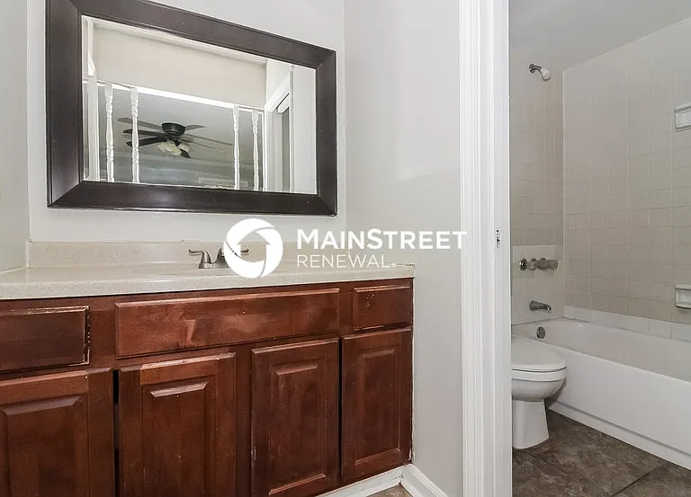 6986 Oakland Chase — Photo 11