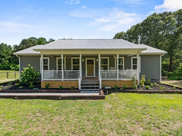 1677 Green Hill Rd, Lugoff, SC 29078