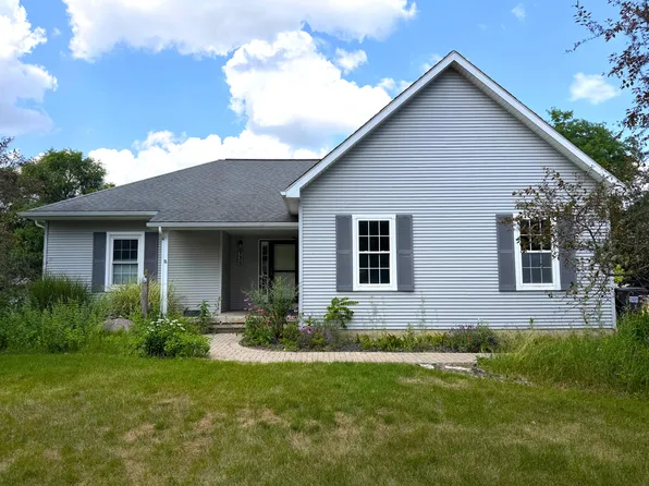 330 Baker St, Manchester, MI 48158