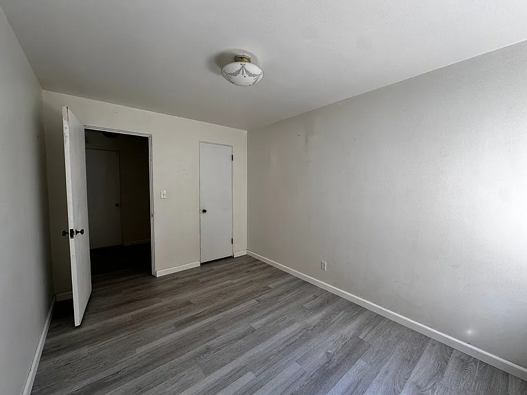 1800 Taylor Ave N #2 — Photo 13