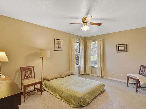 3rd image of 1706 Highland Ave