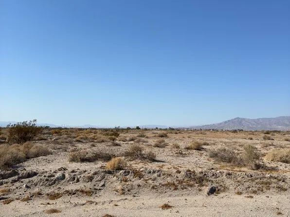 2625 Sea Manor Ave, Thermal, CA 92274