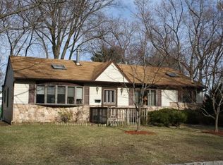 60 Bridgeton Dr, Parsippany, NJ 07054