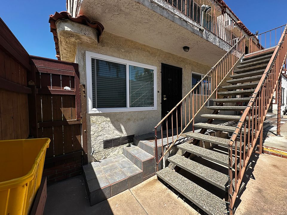 Ground Floor Unit Porch