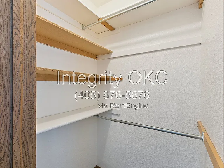 413 Manner Park Ave — Photo 6