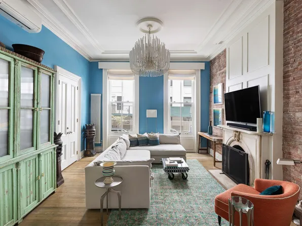 347 W 4th St, New York, NY 10014