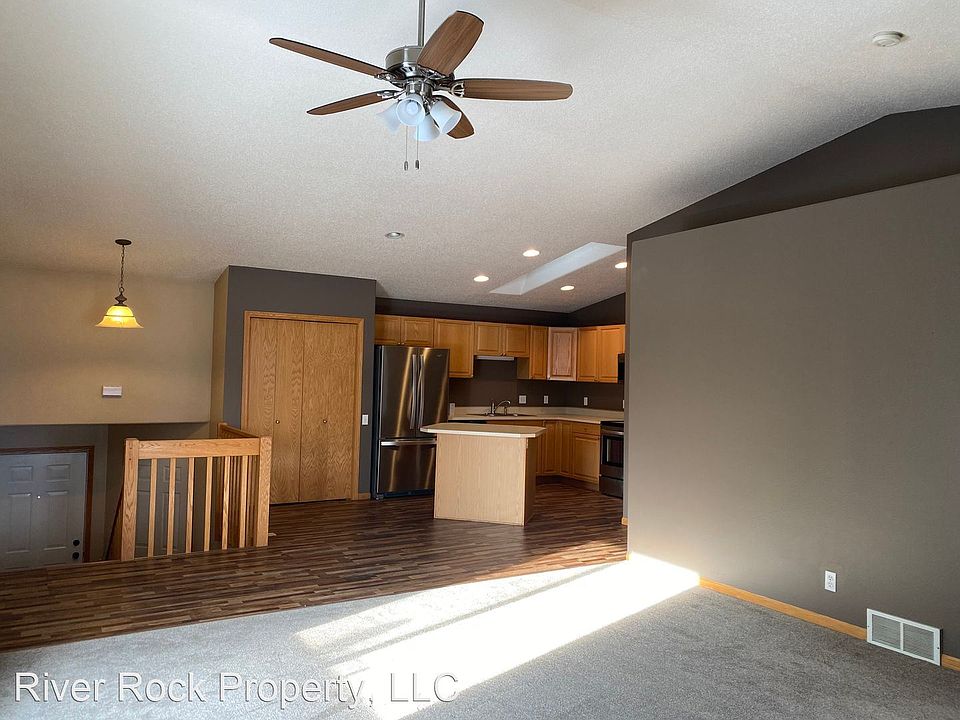 1st image of 2842 Dakota Park Cir S