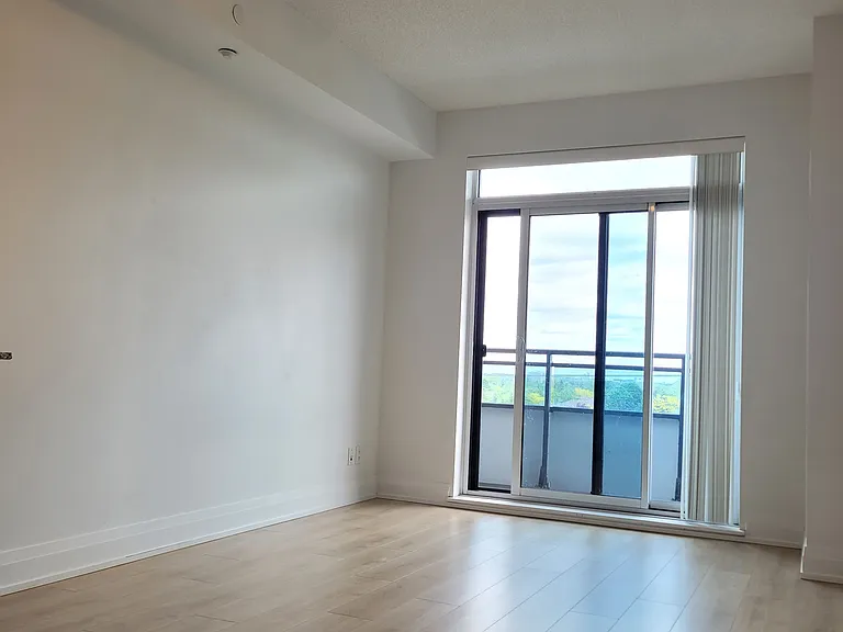 7900 Bathurst St #524 — Photo 7