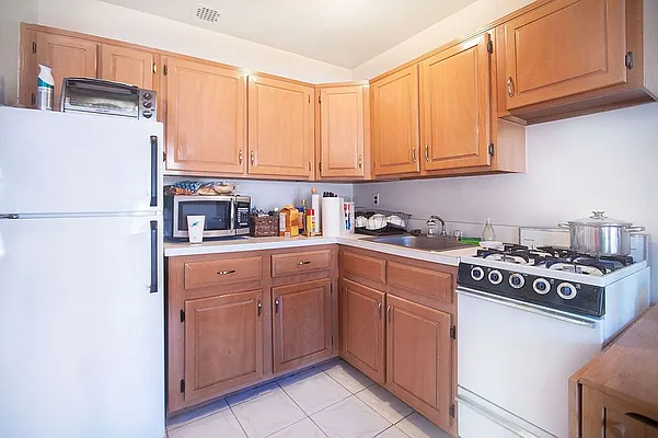 Rented by LG Fairmont Group | media 16