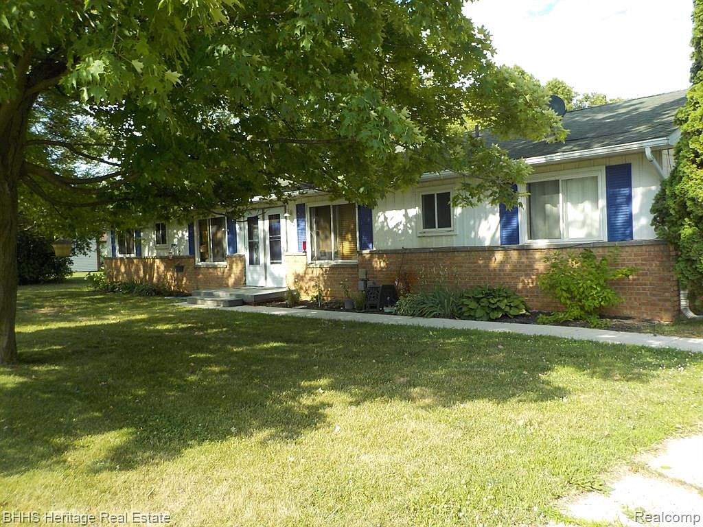 472 N Burkhart Rd, Howell, MI 48843 Zillow