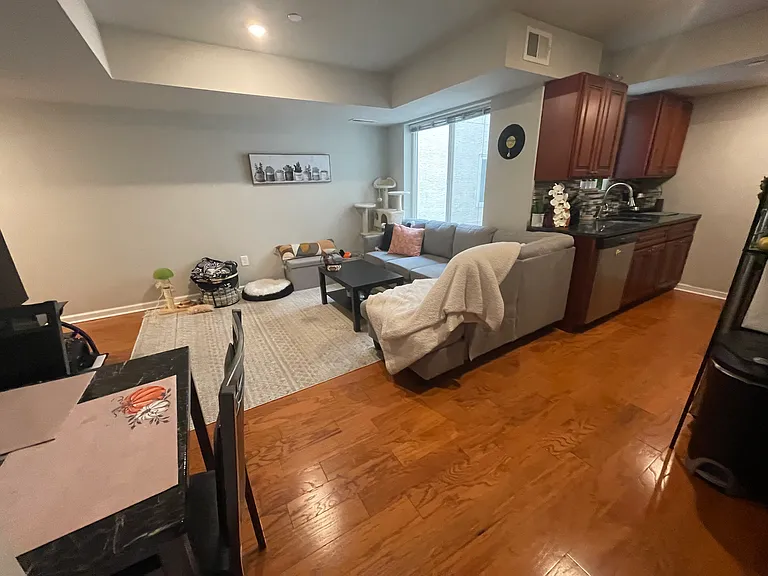 620 S 42nd St #2 — Photo 3
