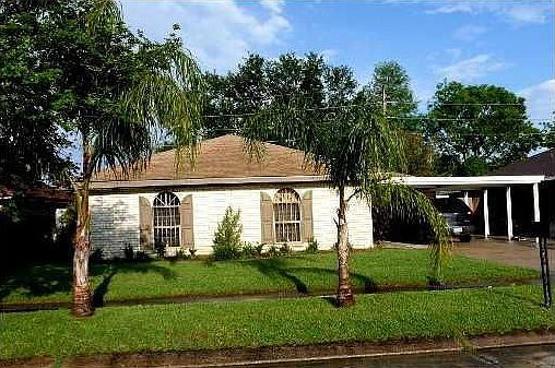 1st image of 3149 Arbutus Ln