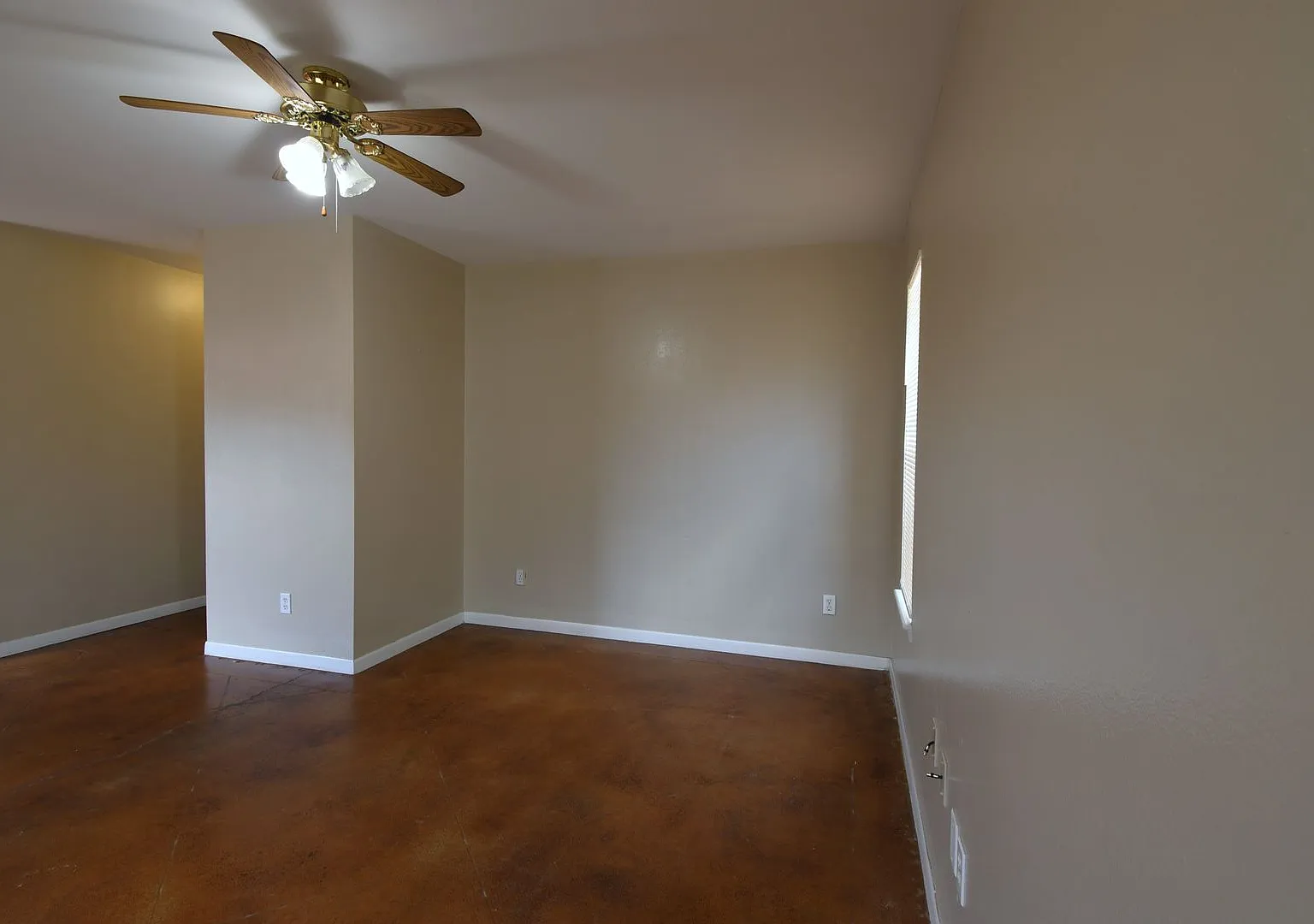 2 Bedroom 2 Bathroom Duplex in Whitehouse — Photo 4