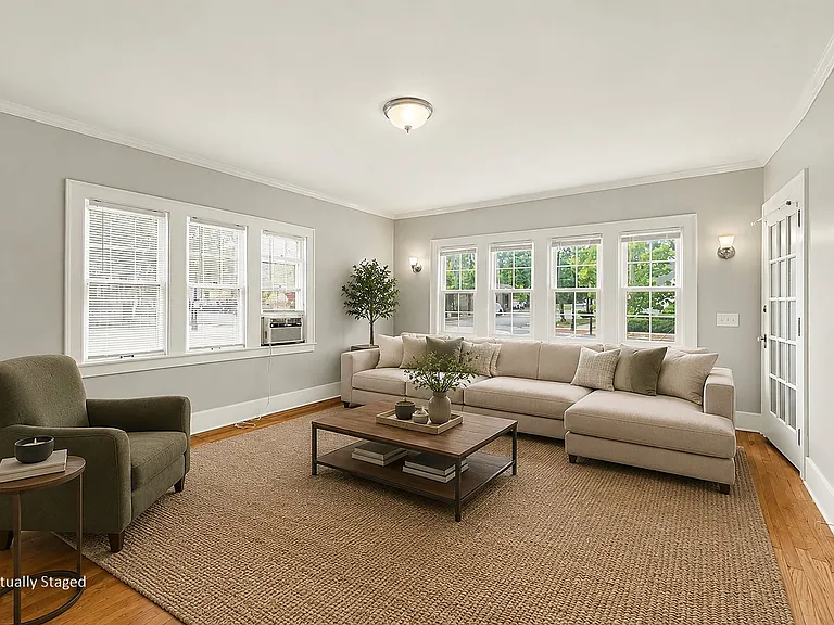 2125 Wealthy St SE #1 — Photo 9