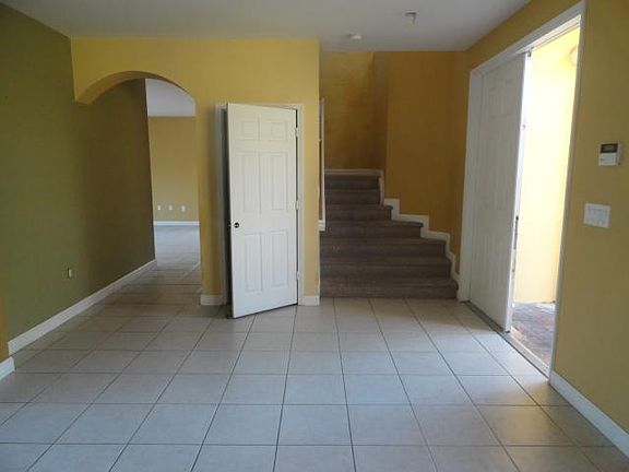 4th image of 10781 SW 245th St