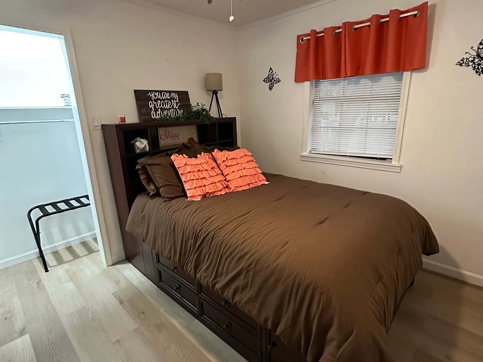3 bed, 1380 sqft, $1,850 — Photo 3