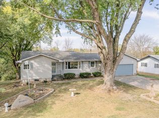 516 8th St, Sioux Rapids, IA 50585