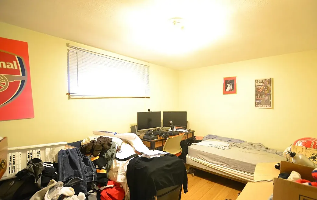 2 bed, 9999 sqft, $2,200 — Photo 2