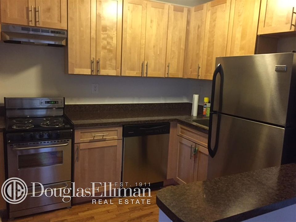 1st image of 241 E 86th St APT 15D