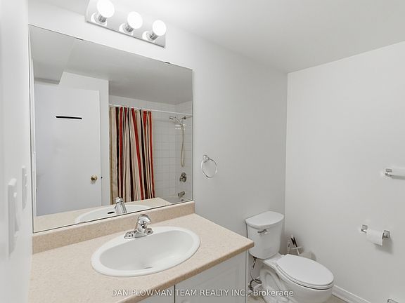 4th image of 176 Nassau St #3