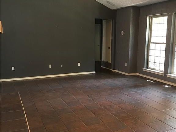 3rd image of 5125 Woodmeadow Ct
