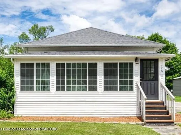 145 Washington St, Saranac, MI 48881
