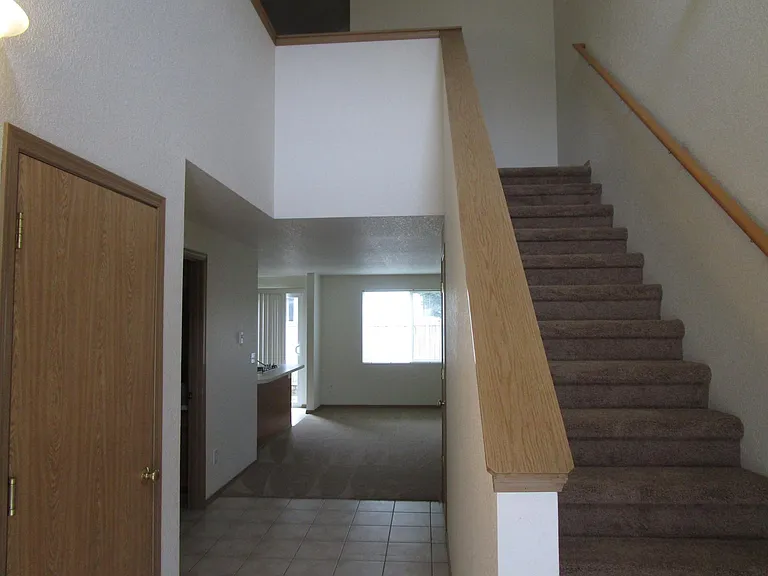 1116 Golf Club Rd SE — Photo 5