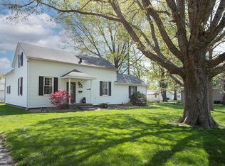 790 N Walnut St, Breese, IL 62230