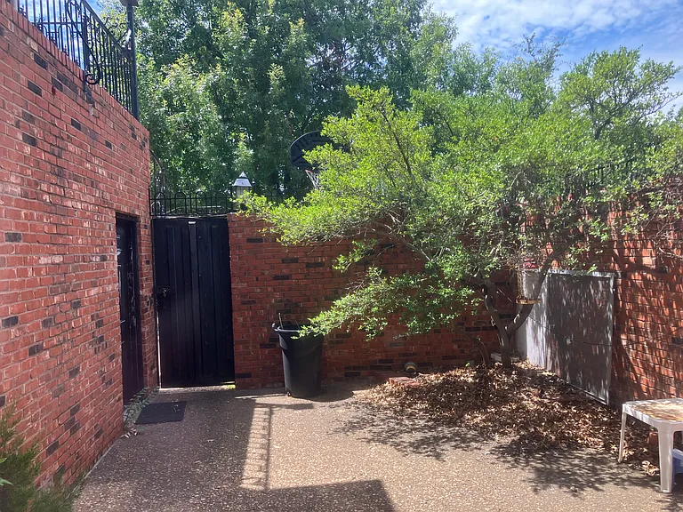 1510 Duffner Dr — Photo 11