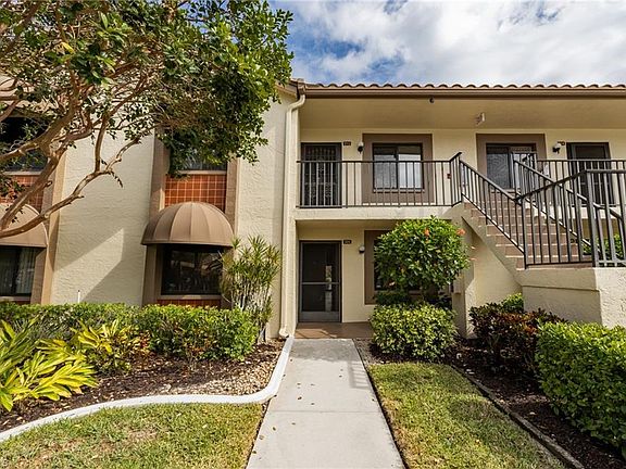 3rd image of 13091 Cross Creek Blvd APT 305
