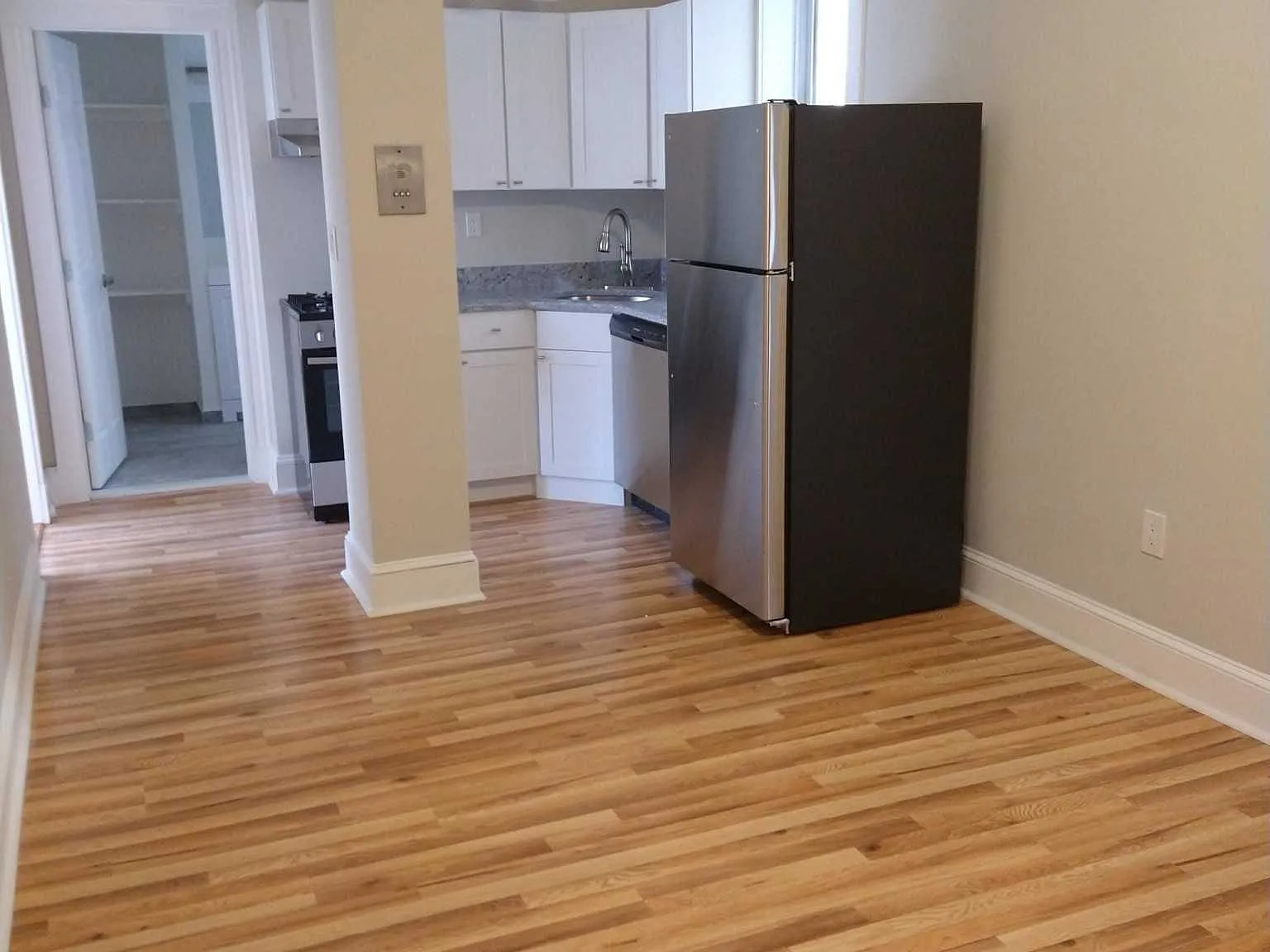 2 bed, $2,700 — Photo 4