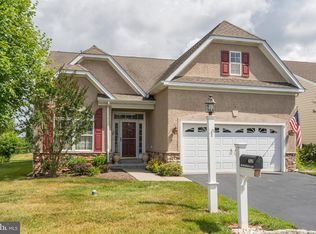 4393 Meadowridge Ln, Collegeville, PA 19426