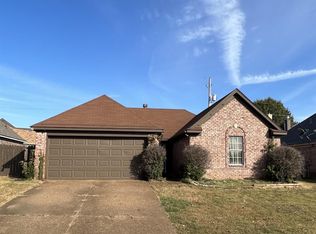 4880 Phipps Dr, Memphis, TN 38125