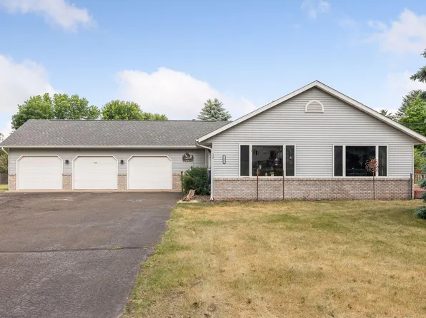 132 E 2nd St, Dresser, WI 54009