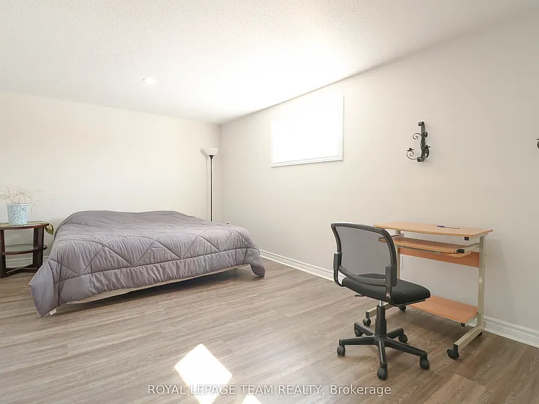 626 Albion Falls Dr — Photo 10
