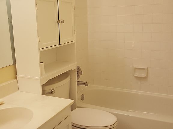 5th image of 10206 Ashbrooke Ct Suite 15