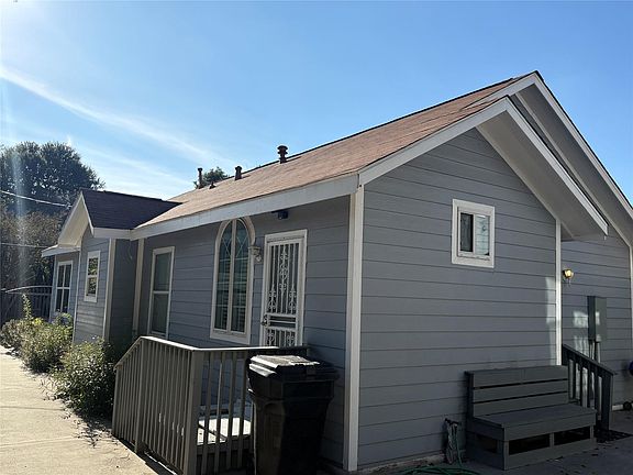 5th image of 3021 Gray St