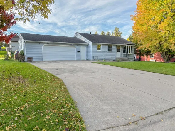 740 E Gustavus Ave, Fergus Falls, MN 56537