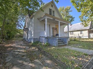 1065 W Green St, Decatur, IL 62522