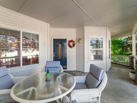 4th image of 4454 N Station Ave