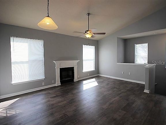 4th image of 17905 Villa Creek Dr