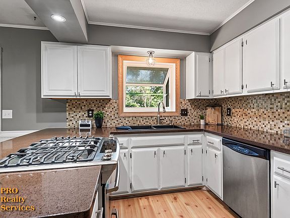 4th image of 13223 Highview Dr