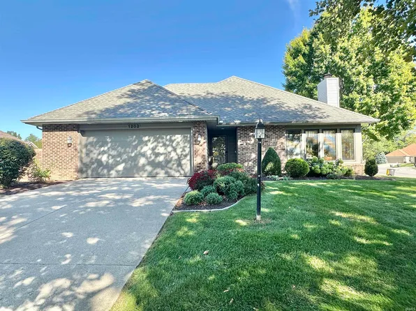 1202 Providence Dr, Fort Wayne, IN 46815