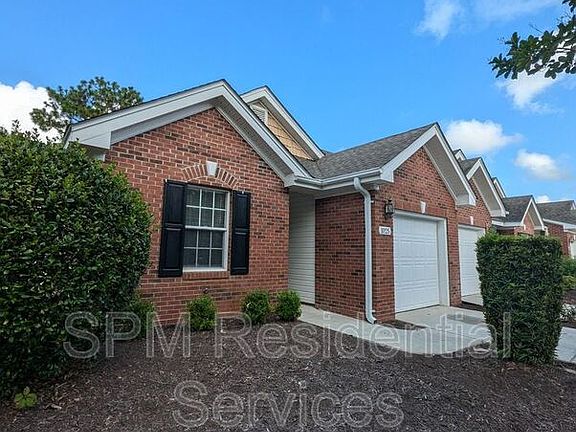 2nd image of 1025 Avenshire Cir