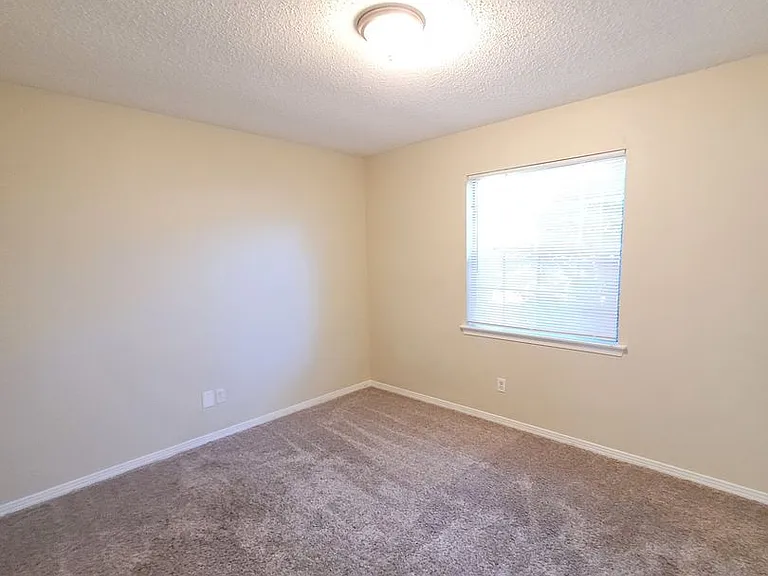 4804 Tradewinds Dr — Photo 11