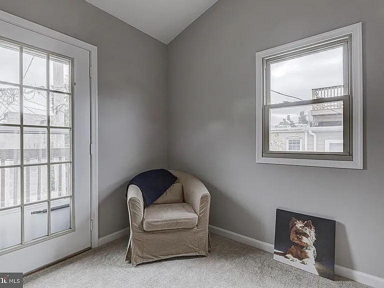 827 S Curley St — Photo 20