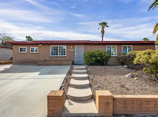 4565 S Silver Beech Ave, Tucson, AZ 85730