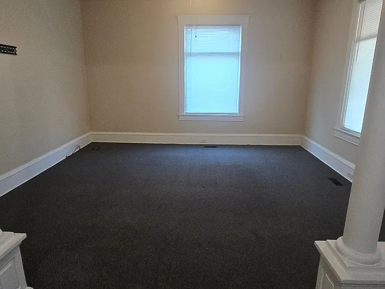 1527 N Main St #1 — Photo 3