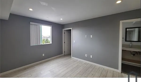 841 E 32nd St #841 — Photo 2