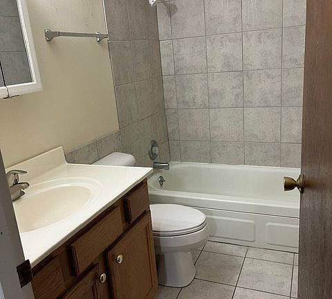 3rd image of 2307 Demington Ave NW